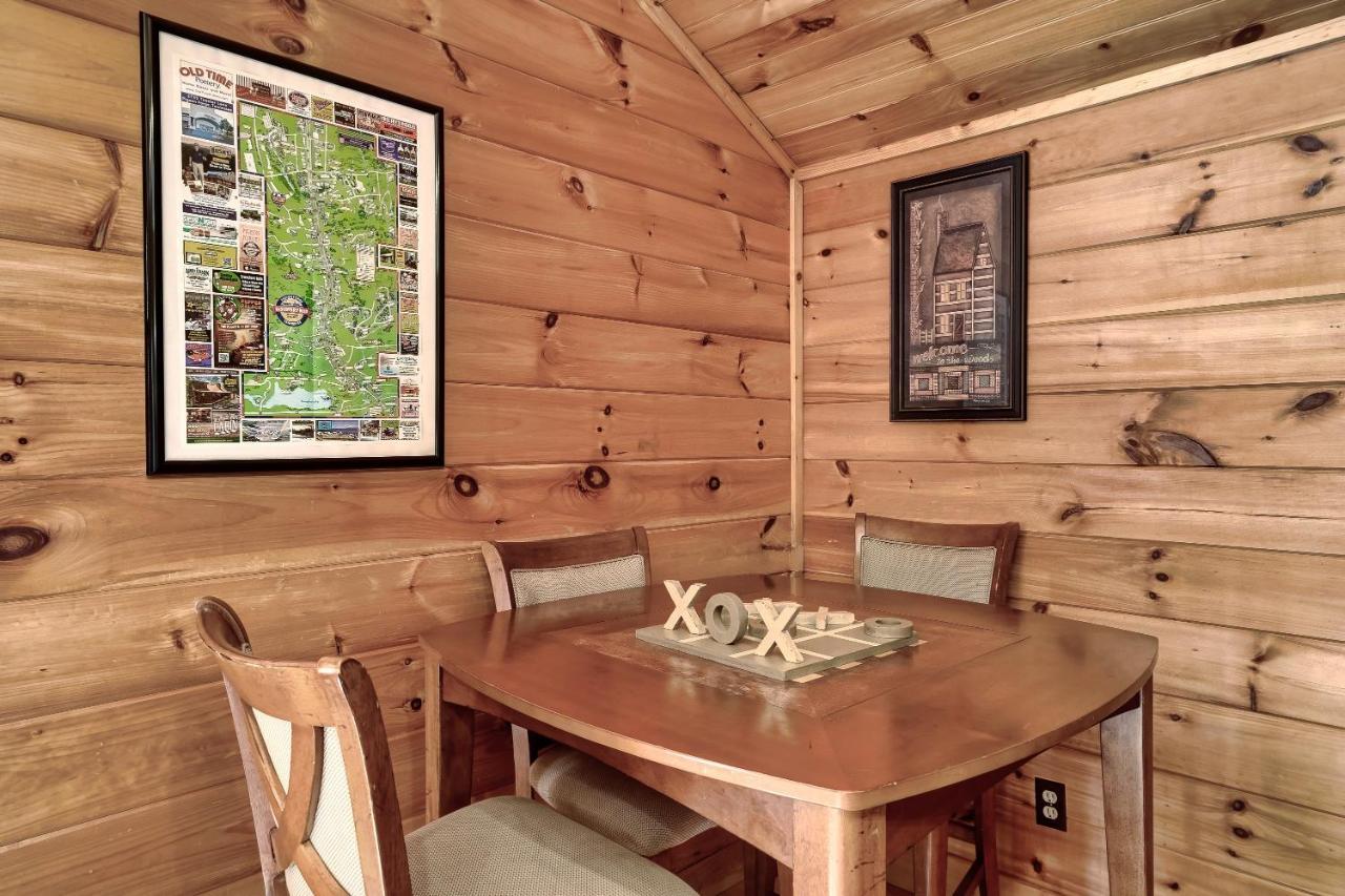 Goldilocks' Honey Pot Villa Pigeon Forge Dış mekan fotoğraf